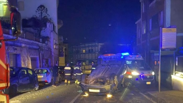 ancora un incidente stradale a napoli borrelli si corre troppo