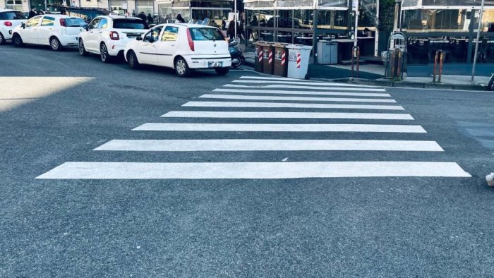 napoli piazza degli artisti capodanno ripristinate le strisce pedonali