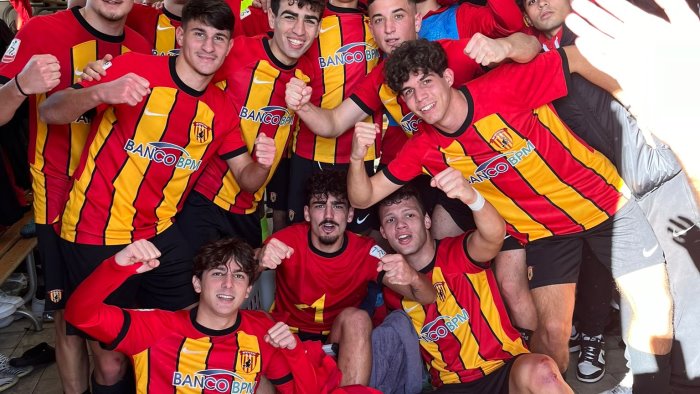 primavera il benevento vince nel finale il big match dell avellola cesena ko