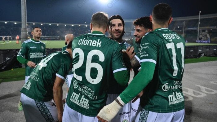 avellino juve stabia 2 2 tabellino e voti dei lupi