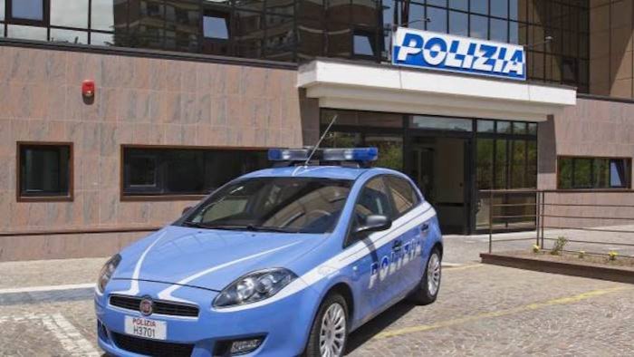 a benevento con auto utilizzata per altri furti di veicoli tre foggiani fermati