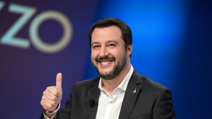 salvini con autonomia differenziata sanita uguale da treviso a benevento