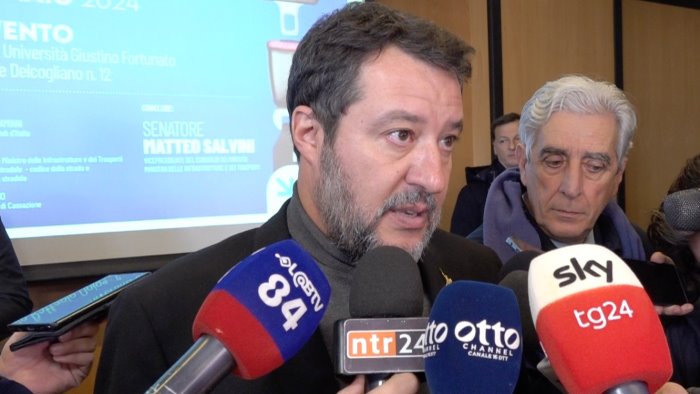 salvini ho enorme stima di barone in cinquanta pronti a entrare nella lega