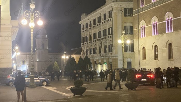 movida violenta il questore di benevento emette due daspo