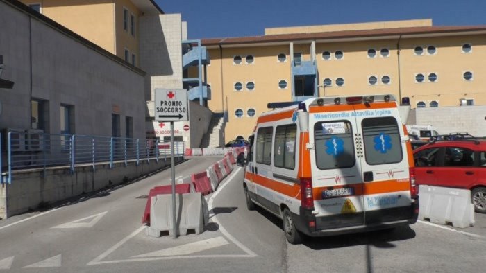 giovane madre morta al pronto soccorso del moscati oggi l ultimo saluto