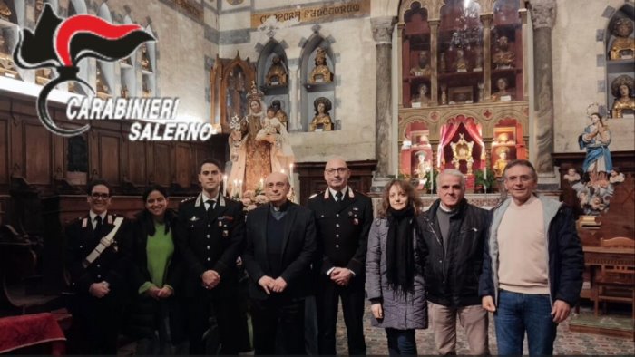 amalfi donazione dei carabinieri alla caritas per le persone in difficolta