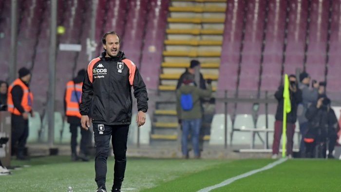 salernitana genoa 1 2 gilardino prova gagliarda in bocca al lupo a pippo