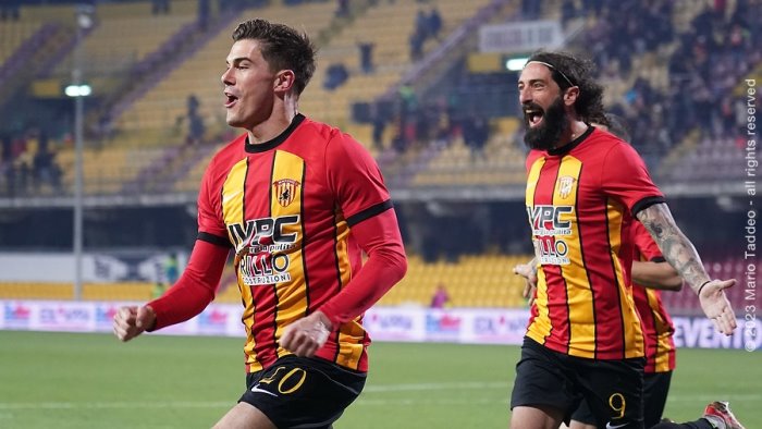 il benevento piega la casertana tutte le foto del derby