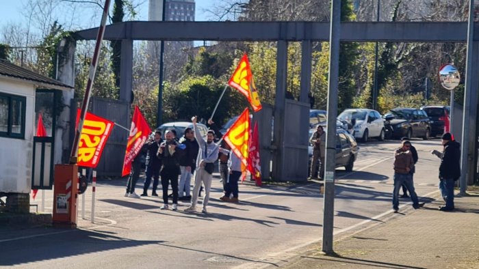 appalto vigilanza privata all asl na 1 presidio dei lavoratori al frullone