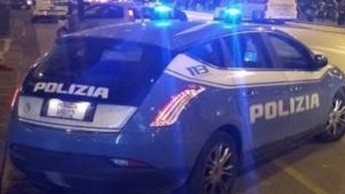 salerno svaligiato un tabacchi in via lungomare colombo