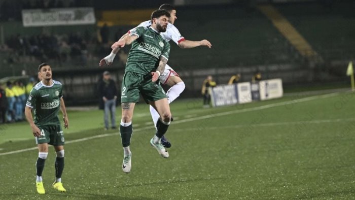 avellino quattro calciatori in diffida verso monopoli pugliesi senza taurino