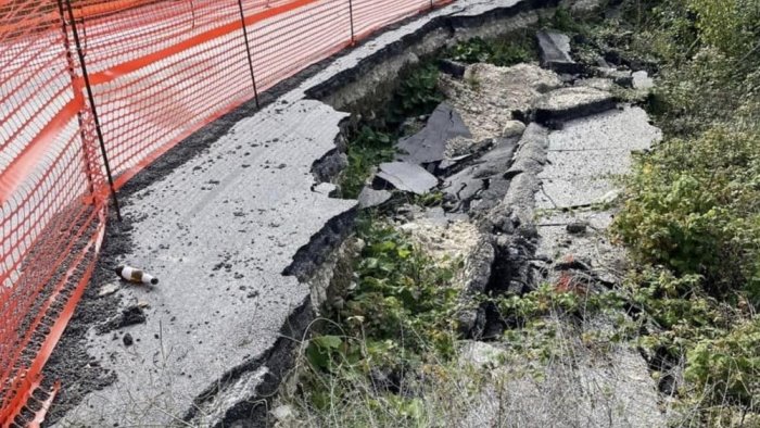 frana bretella strada provinciale 36 a carpignano appello alla provincia