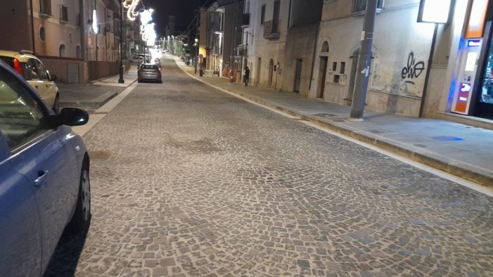 avellino a corso umberto riqualificazione ok ma le strisce pedonali