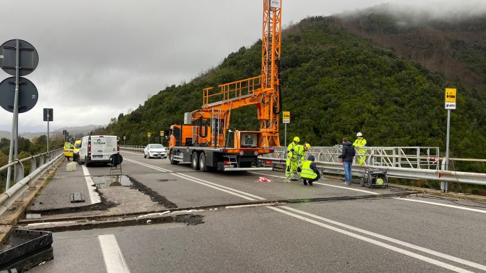 chiusura del viadotto sulla cilentana riorganizzato trasporto pubblico locale