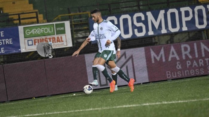 latina avellino pazienza perde un difensore per il primo match del 2024