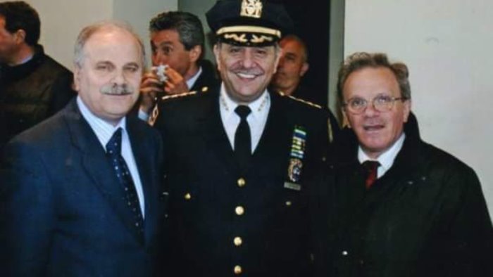 e morto l ex capo della polizia di new york joe esposito era irpino