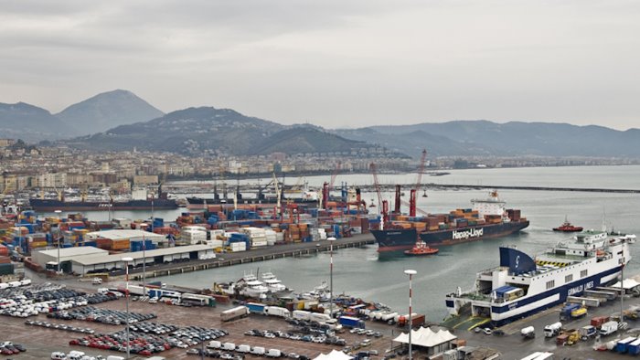 lavoratori feriti al porto vicinanza cisal chiede un confronto al prefetto