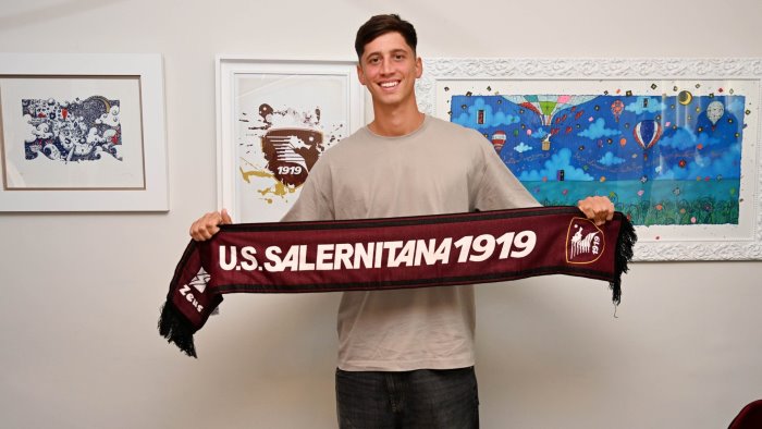 ufficiale salernitana ecco il sesto colpo arriva juan cruz guasone