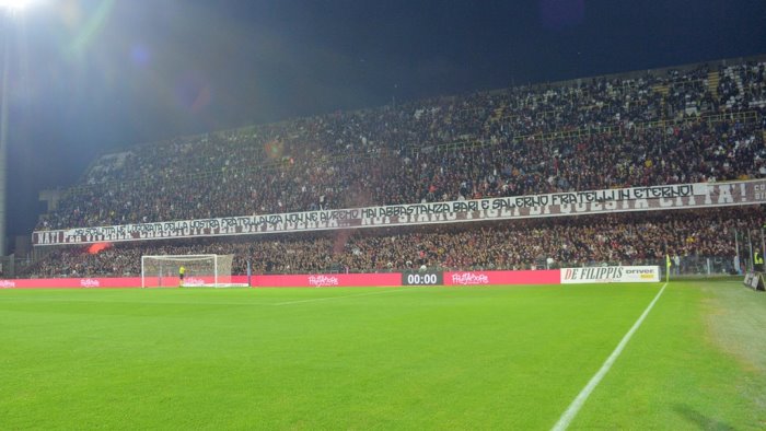 salernitana reggiana vola la prevendita e gia vicina la soglia dei 10mila