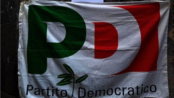 cresce la comunita democratica dell area metropolitana di napoli