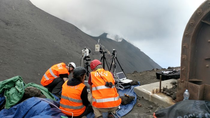 ingv ricercatori sui vulcani del guatemala per l esperimento bacio