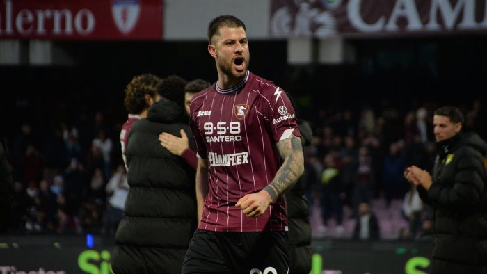 salernitana reggiana 2 1 batticuore granata all arechi gioia cerri al 99