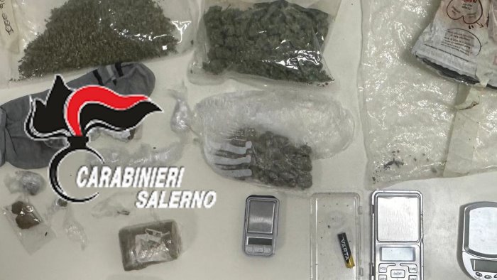 controlli antidroga ad angri arrestato un 23enne dai carabinieri