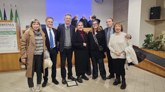 il sindaco manfredi e l aperitivo al corso con la sua vice irpina ad avellino