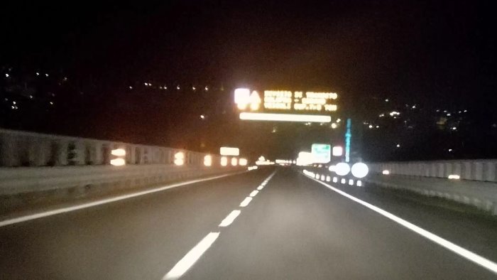 viabilita sulla a16 napoli canosa chiude per 3 ore la stazione avellino est