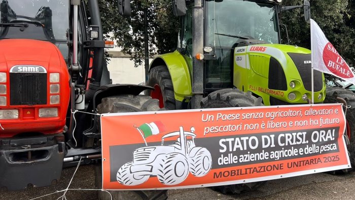 la protesta dei trattori nel casertano ecco tutti presidi attivi