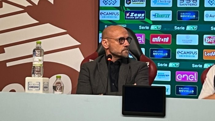 ufficiale salernitana saluta petrachi il ds esonerato