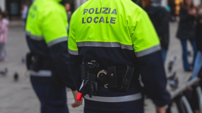 controlli su b b autorimesse e irregolarita edilizie