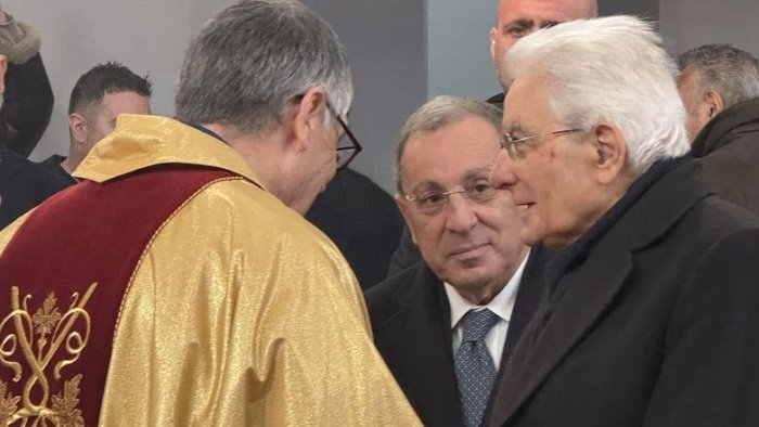 mattarella a messa a caivano da don patriciello questa comunita e importante