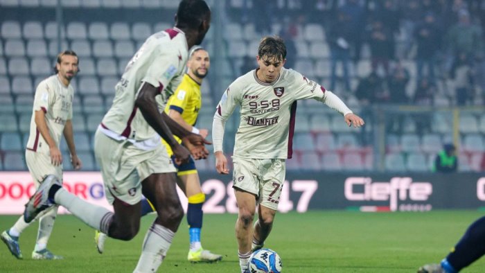 salernitana lo stakanovista amatucci tiene breda con il fiato sospeso