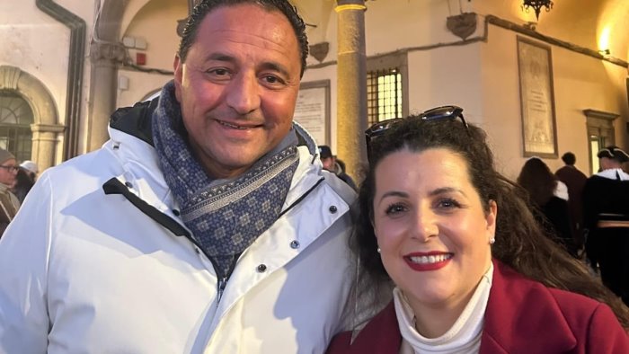 giovani parrocchia santo stefano di telese a viterbo accolti dal vescovo piazza