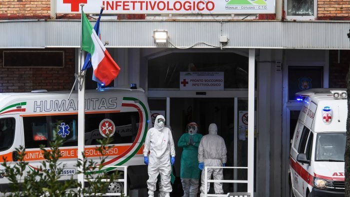 paziente morto al cotugno l azienda soccorsi immediati