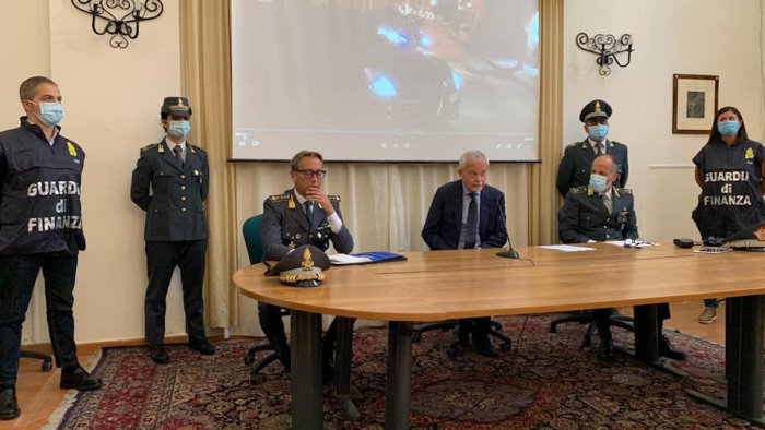 droga e armi smantellata gang criminale tra salerno e imperia