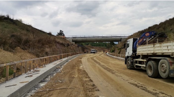 proseguono i lavori della fondovalle del calore salernitano