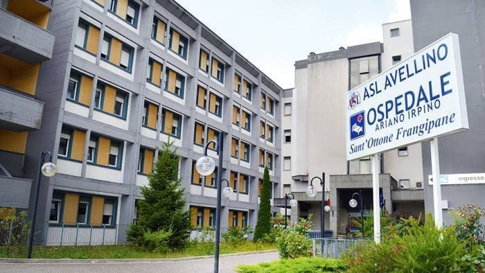 ariano 12 contagi al frangipane torna l incubo covid