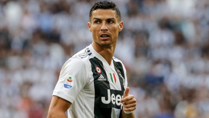 covid cristiano ronaldo ancora positivo al virus