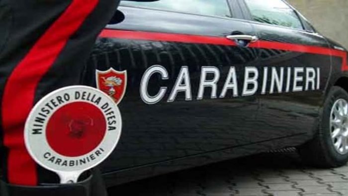 castellammare droga nascosta in casa in un pilastro