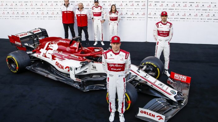 formula 1 raikkonen e giovinazzi confermati per il 2021