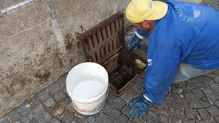 giffoni valle piana ambiente avviata la pulizia delle caditoie