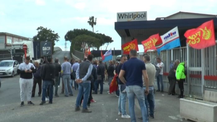 whirlpool ultimo tavolo al mise in 200 a roma