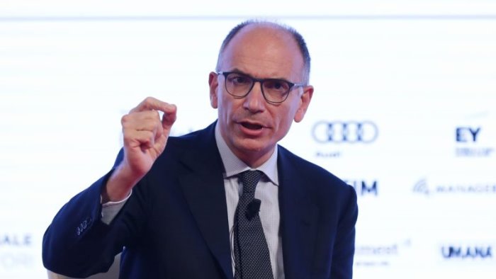 green pass letta non vaccinarsi non e motivo per bloccare il paese