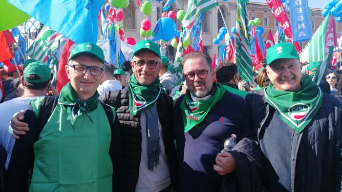 la cisl fp in piazza a roma mai piu fascismi a difesa della costituzione