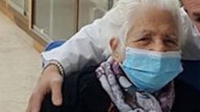 montano antilia terza dose di vaccino per nonna amalia a 104 anni