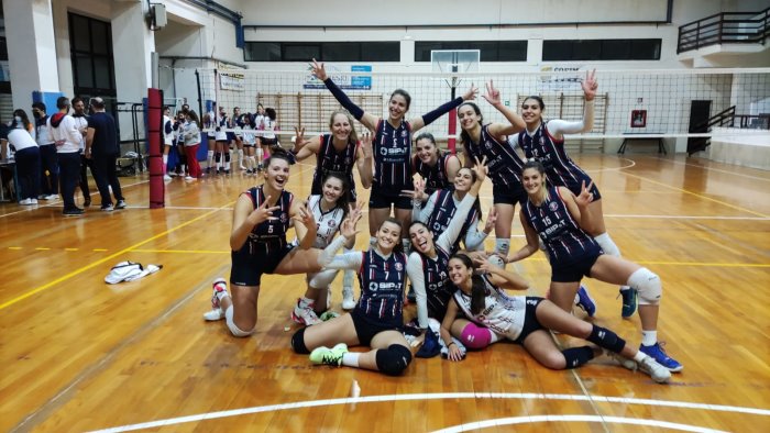 volley b2 femminile la p2p batte 3 0 pozzuoli all esordio