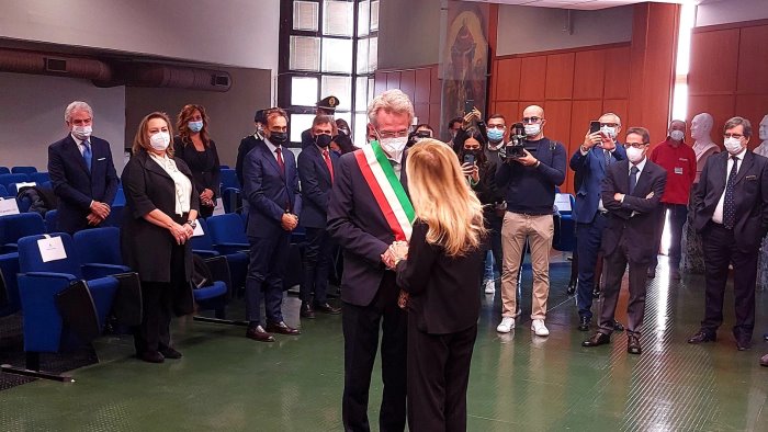 gaetano manfredi entra in carica proclamato sindaco in corte d appello