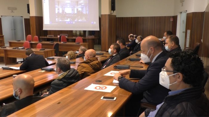 area vasta tornano a riunirsi i sindaci subito i fondi per l agenda digitale